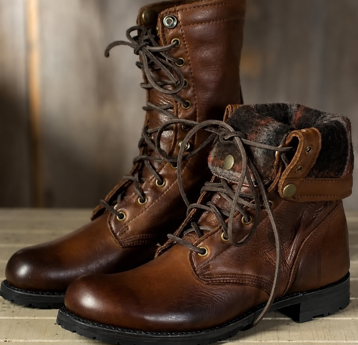 Women's Lace-Up Leather Ankle Boots 1