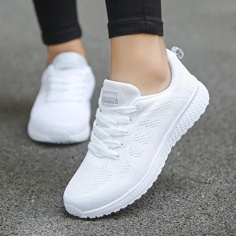 Women's Wide-Toe Mesh Lace-Up Sneakers 1