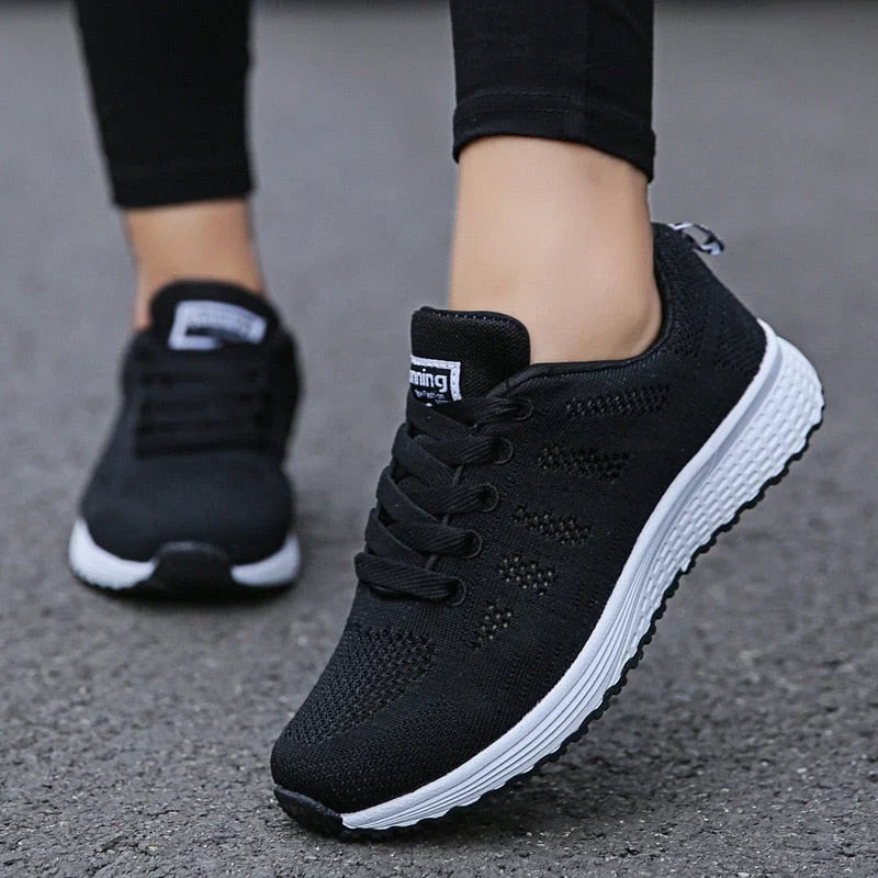 Women's Wide-Toe Mesh Lace-Up Sneakers 4